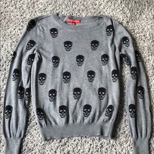 BARELY WORN skull sweater!